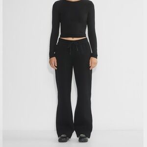 Tna boyfriend wide leg sweatpants size small